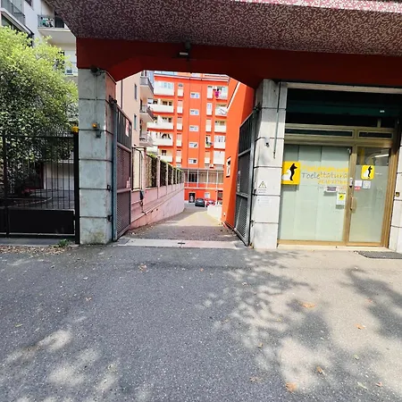 Casa Elena 3 *